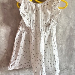 しまむら ワンピース 100 花柄 ホワイトの画像