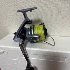 シマノ投げ竿とリールの画像