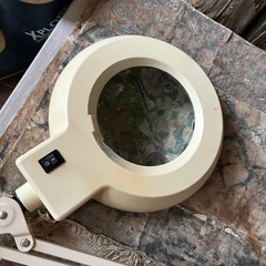 照明拡大鏡の画像