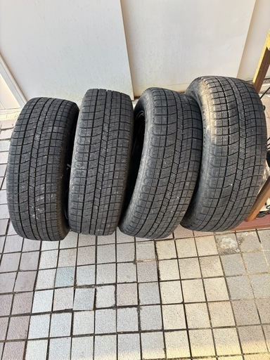 スタッドレス、アルミホイールセット205/60-16