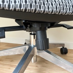 オフィスチェアの画像