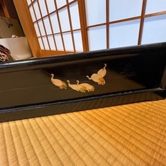 和モダン装飾 衣紋掛け 漆塗り 鶴絵 着付け・インテリアに！の画像