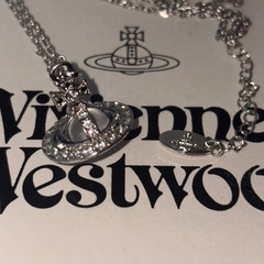 Vivienne Westwood オーブネックレスの画像