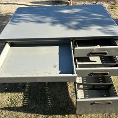 事務所机の画像