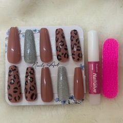 ネイルチップ  豹柄の画像