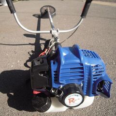 草刈り機 BIGM 去年購入 数回使用 引き取り限定 早く見に来た物勝ち 取説 付属品あり 実働品 刈払機 家庭菜園 数日間限定での出品の画像