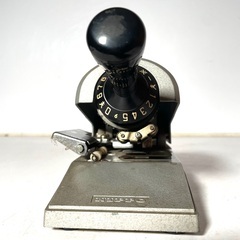 古道具 NIPPO ニッポー CHECK WRITER チェックライター ロータリー式 B型 小切手 手形 印字機 スタンプ 手動 昭和レトロの画像