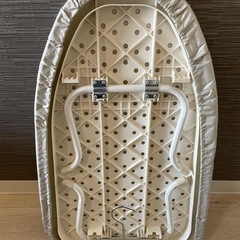 ニトリ　アイロンとアイロン台の画像