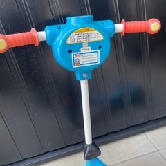 キックボード キッズ 3輪 機関車トーマスの画像