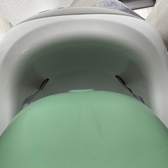 Bumbo バンボ マルチシート グリーン ベビー椅子 離乳食 イスの画像