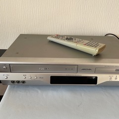 【M様お取引決定】TOSHIBA VTR一体型DVDビデオプレーヤーの画像