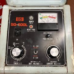 【中古】【動作OK】【店頭引取限定】 バッテリ受電器　ＹＵＡＳＡ　ＳＱ－６００Ⅼ　本体のみ　ジャンク品の画像