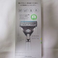 G∀足8 カミソリ シック クアトロ4 チタニウム 本体+刃1コ 未使用・未開封品 検：髭剃り Schick QUATTRO4 TITANIUMの画像