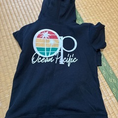 黒パーカー140の画像