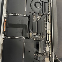 Macbook proの画像