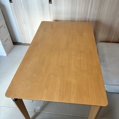 ダイニングテーブル(W135xD80xH70)の画像