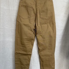 ハイウェストパンツの画像