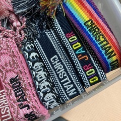 新品刺繍ブレスレット　サイズ調整可能の画像