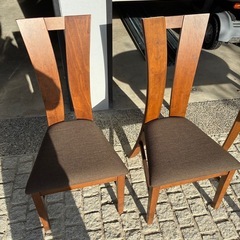 無料！処分！ダイニングテーブル　椅子２脚の画像