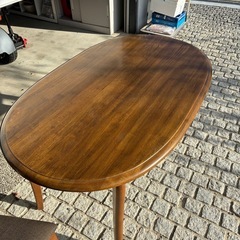 無料！処分！ダイニングテーブル　椅子２脚の画像