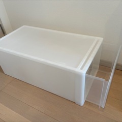 カインズ衣装ケース 4個セット7120円相当の画像