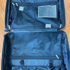 スーツケース グレーの画像