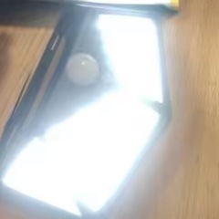 2個　新品LEDソーラーセンサーライトの画像