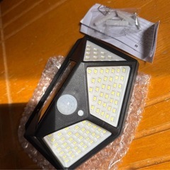 2個　新品LEDソーラーセンサーライトの画像