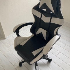 ゲーミングチェア Gaming chairの画像