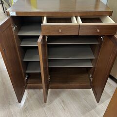 ジモティー割引🏷️【ジャングルジャングル 岸和田和泉インター店】シューズボックス ブラウン 和泉市 堺市 岸和田市 泉大津市 高石市 泉北郡熊取町の画像