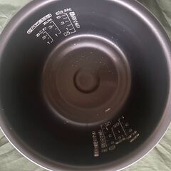 ZOJIRSUHI　象印　炊飯器　IH炊飯ジャー　5.5合炊　NP-CB10　06年製の画像
