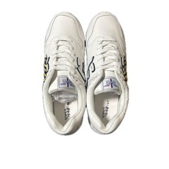 スニーカーの画像