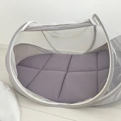 ベビーベッド　ミッフィー　コンパクトベッド　防水シーツ付きの画像