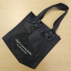 黒 フリル付き トートバッグ レディース おしゃれ かわいい 軽...
