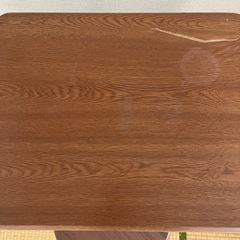 折りたたみ机、いすの画像