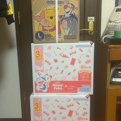 子供オムツ8袋税込8000円
の画像