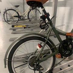 自転車　20インチ　折り畳み　6段ギア　カーキの画像