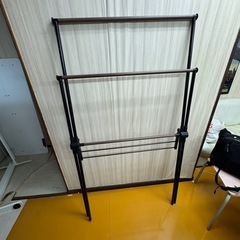 ハンガーラックの画像