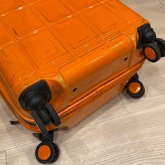 フロントオープン 機内持ち込み可◎キャリーバッグ 
スーツケースの画像
