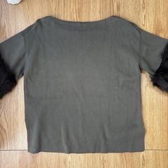 SENCE OF PLACE フェザー付きニットの画像