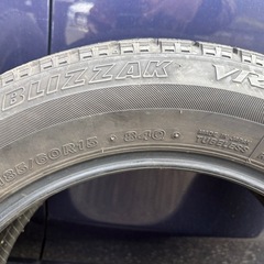 ブリザック　スタッドレス　BLIZZAK  185/60-15の画像