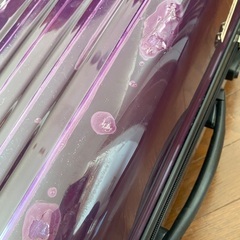 【無料】キャリーケース　タイヤ壊れ　傷ありの画像