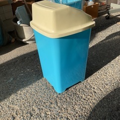 【新品未使用】ヤクルト ジョア ゴミ箱レトロ品の画像