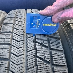 スタッドレス　BLIZZAK 　ブリザック　175/65-15　　の画像