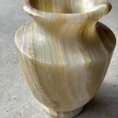 大理石花瓶の画像