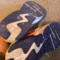 NIKEエアマックス27.5の画像