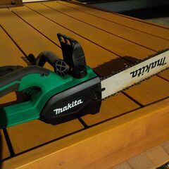 マキタ(Makita) 電気チェンソー ガイドバー350mm 緑 AC100V コード2m M504の画像