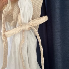 ZARA サイズxs 白ブラウスの画像