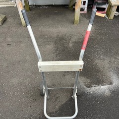 船外機スタンドの画像