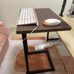 PC サイドテーブルの画像